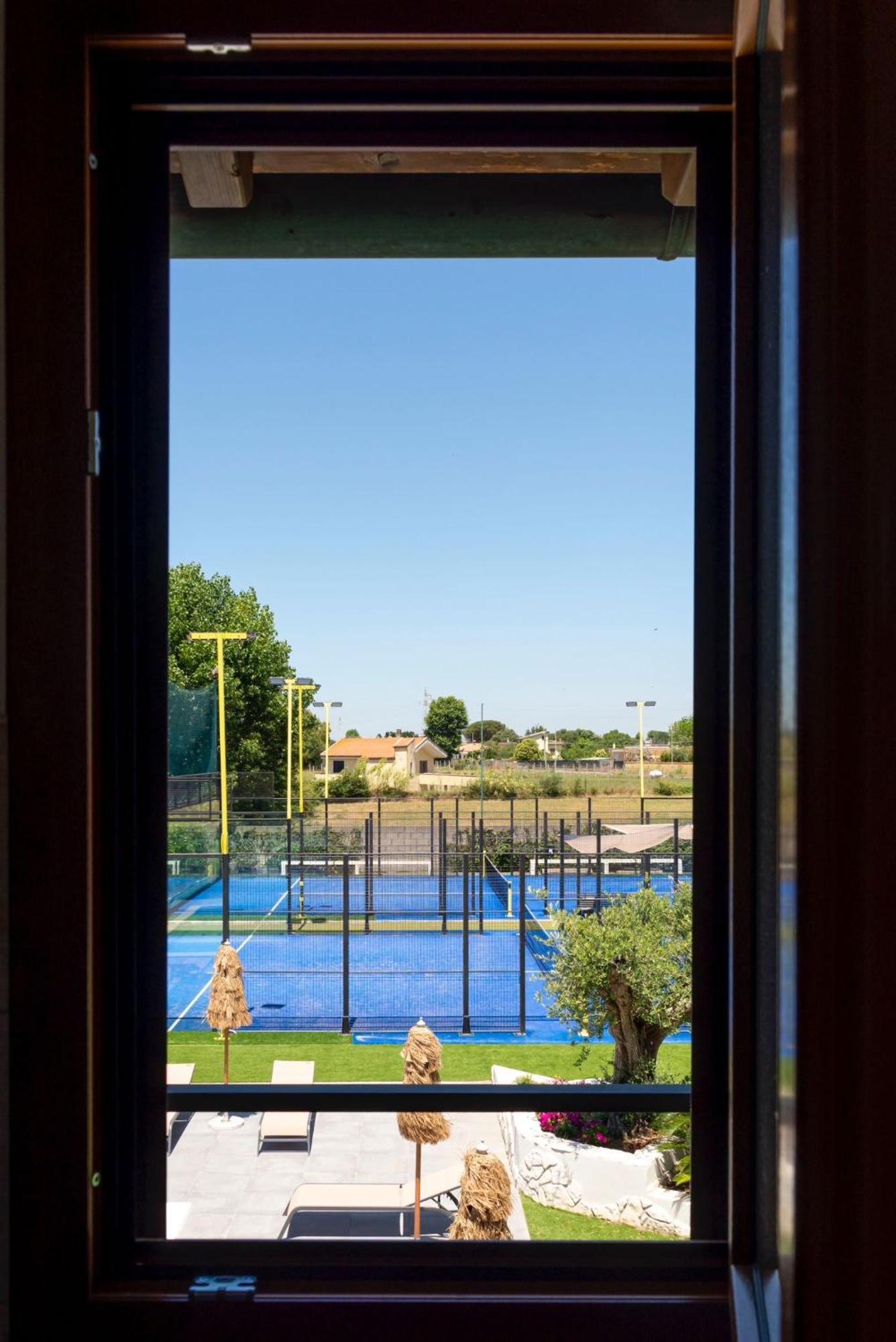 Lounge Padel Village Nettuno Exterior photo